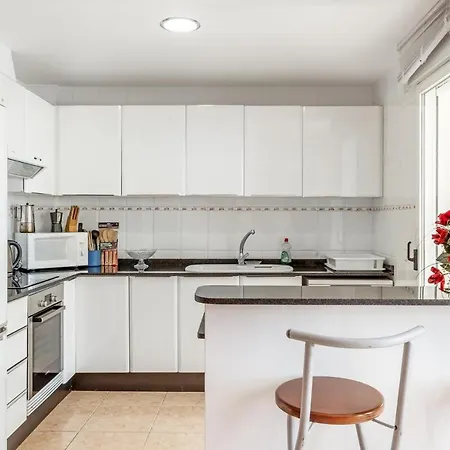Gorgeous 2-bed Near The Beach * Denia
