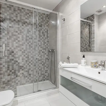 Gorgeous 2-bed Near The Beach Apartment Denia